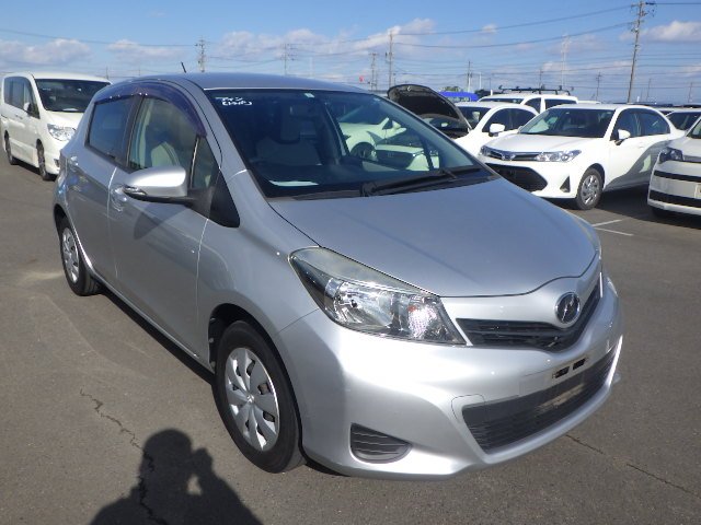 2012 Toyota Vitz